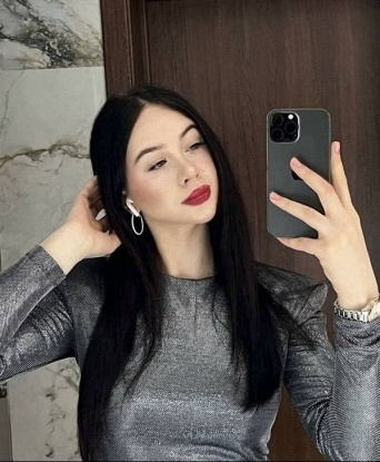 Мой опыт позволяет мне удовлетворить даже самого требовательного мужчину. Я умею создавать атмосферу, которую ты так давно мечтал испытать.
Мои услуги включают классический секс, оральные ласки, массаж, стриптиз и многое другое. Я гарантирую тебе полное удовлетворение и незабываемые моменты, которые будут оставаться в твоей памяти надолго. 🌟
У меня есть отличные отзывы от моих клиентов, которые подчеркивают мою профессиональность и неподдельный интерес к их удовольствию. Ты можешь быть уверен в моей конфиденциальности и дискретности.
У меня есть фото, которые подтверждают мою красоту и сексуальность. Ты оценишь мои изысканные формы и нежную кожу.
Жду тебя в Москве, чтобы окунуться в мир наслаждения и безудержной страсти. Сделай шаг к моему ослепительному взгляду и ты узнаешь, что такое настоящий уровень наслаждения. Позвони мне прямо сейчас! 💋 861, 19 лет